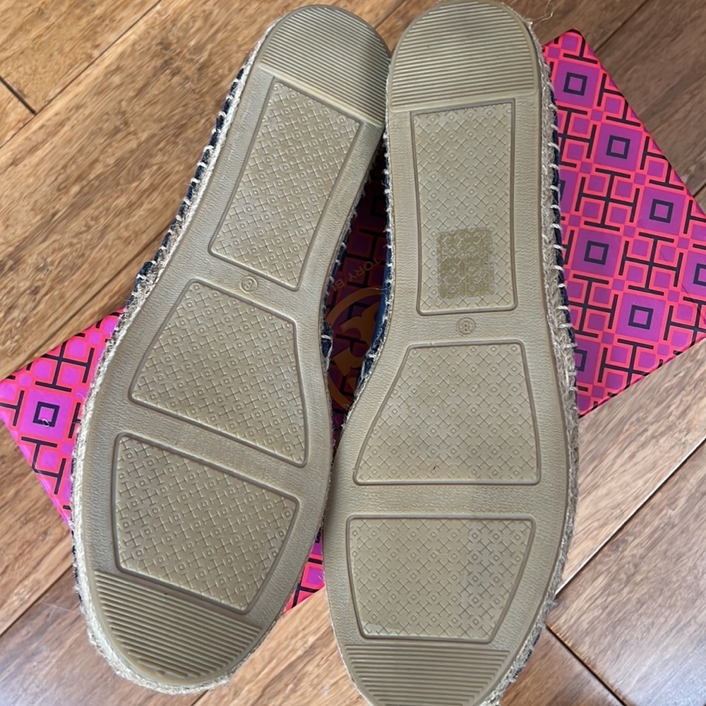NEW TORY BURCH SIDNEY ESPADRILLE Navy Sz 8 - Picture 7 of 8